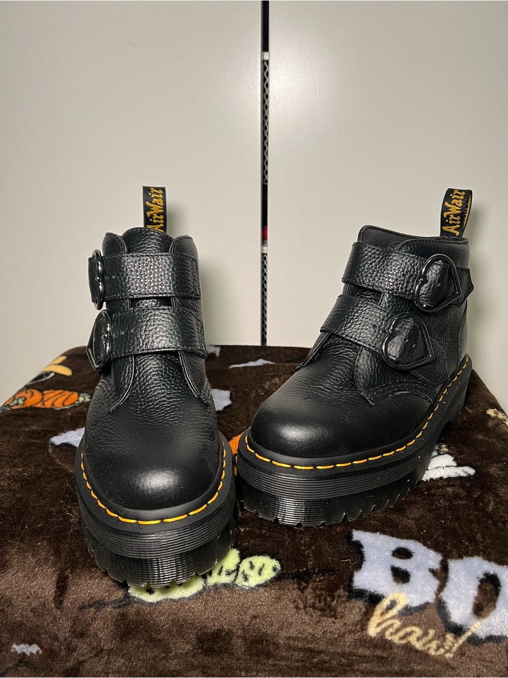 Dr. Martens Devon Heart platform boots